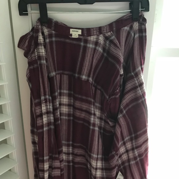 Red flannel - Picture 3 of 4